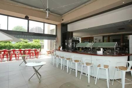 Sandton Skye Apartment Johannesburg Bagian luar foto